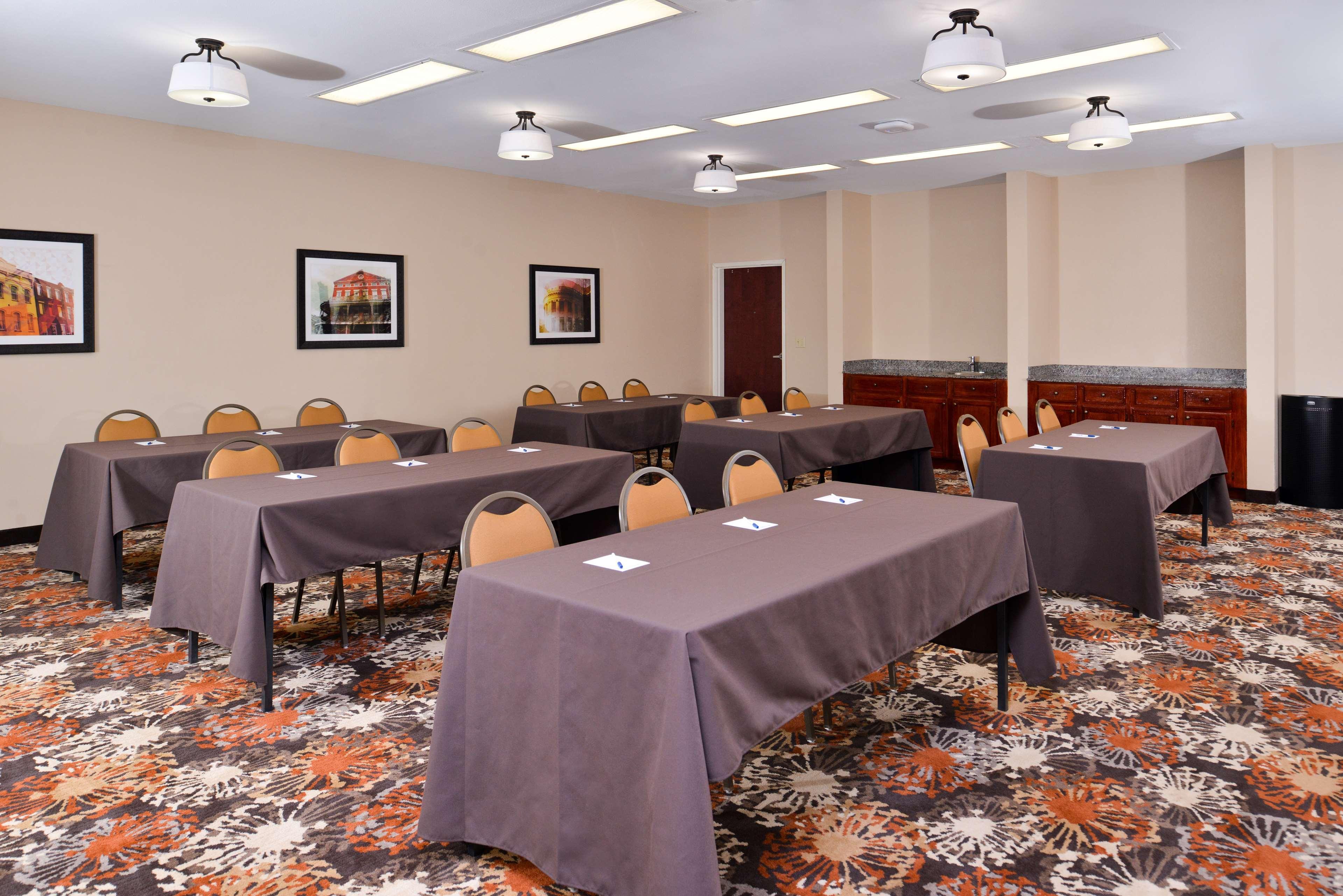 Best Western Plaquemine Inn Bagian luar foto