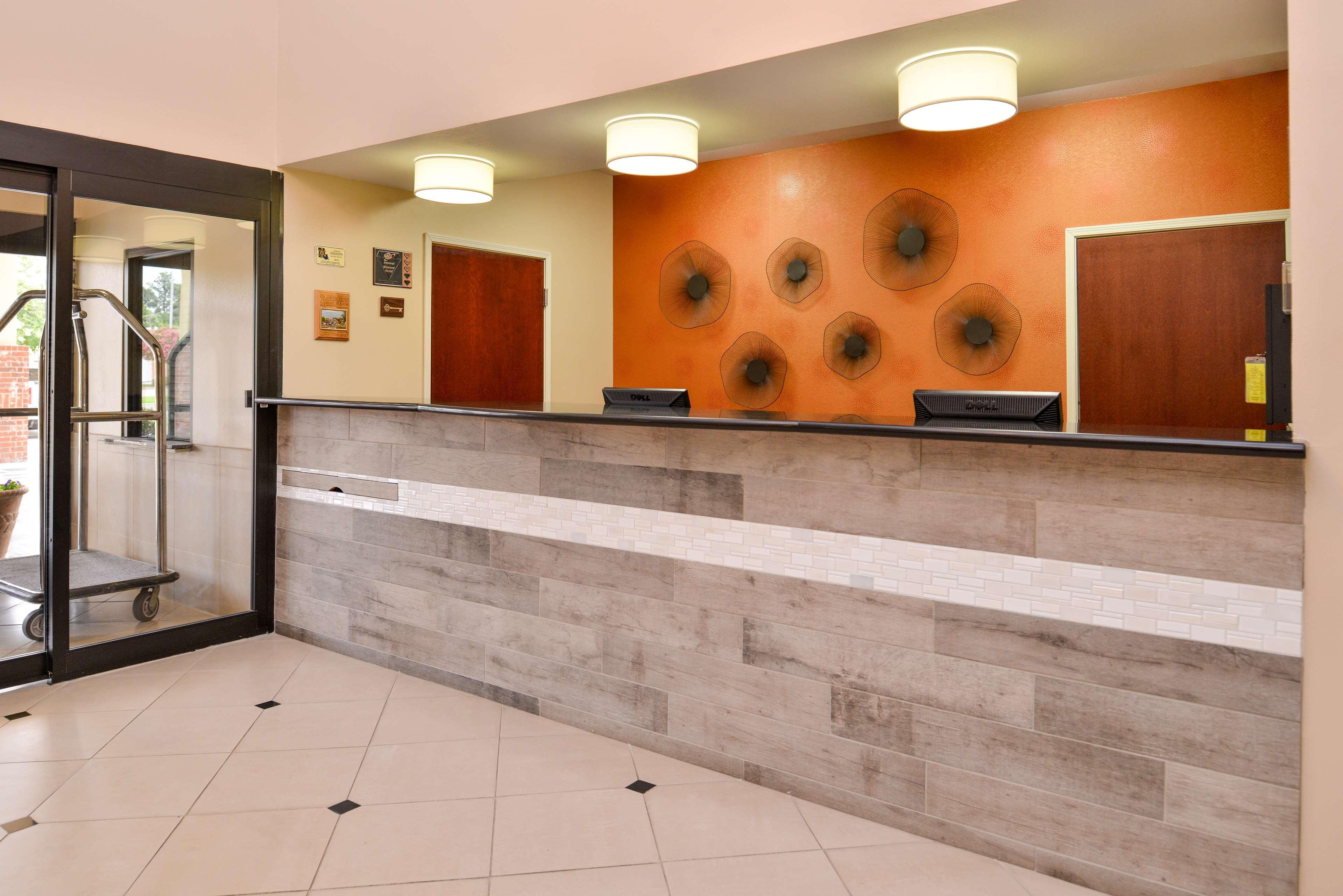 Best Western Plaquemine Inn Bagian luar foto
