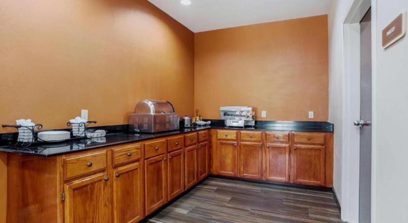Best Western Plaquemine Inn Bagian luar foto